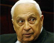Despite opposition, Sharon insistshis withdrawal plan will go ahead