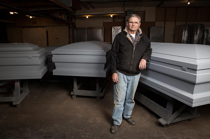Keith Davis makes coffins for people weighing between 225-315 kilograms [Hollis Bennett/Al Jazeera America]