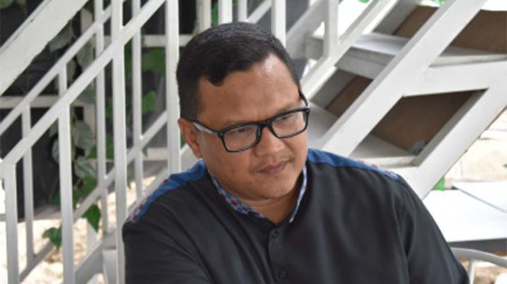 Hendra, an academic in Aceh, says few people are willing to discuss the issue publicly