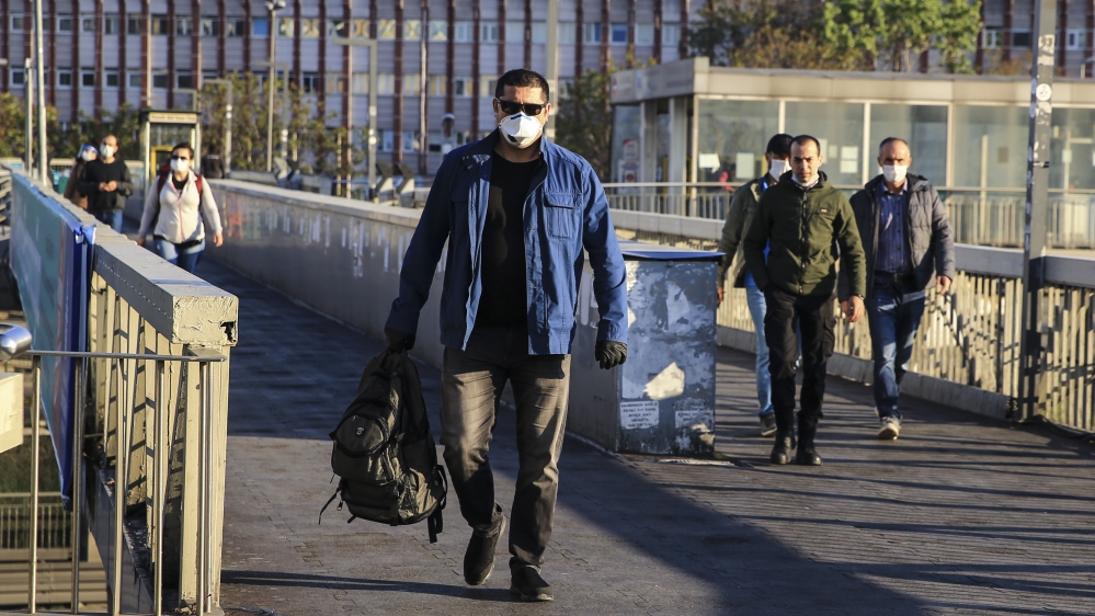 Employees of certain job sectors are exempted from the coronavirus restrictions in Istanbul