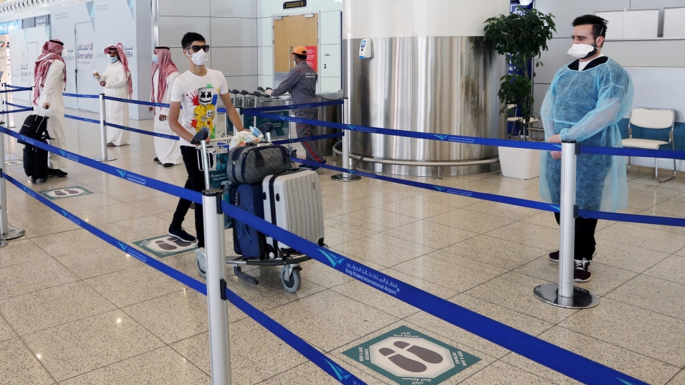 Saudi Arabia reopens domestic flights