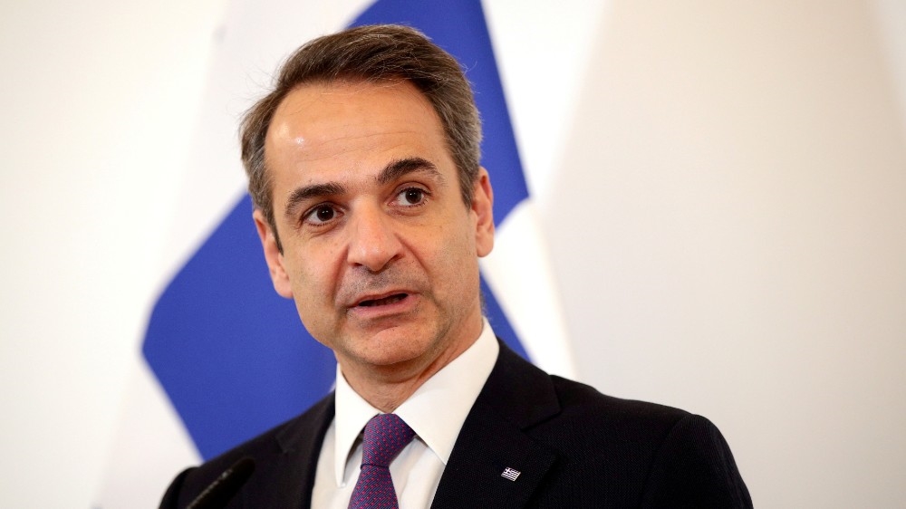 Greek Prime Minister Kyriakos Mitsotakis and Austrian Chancellor Sebastian Kurz hold a joint news conference in Vienna