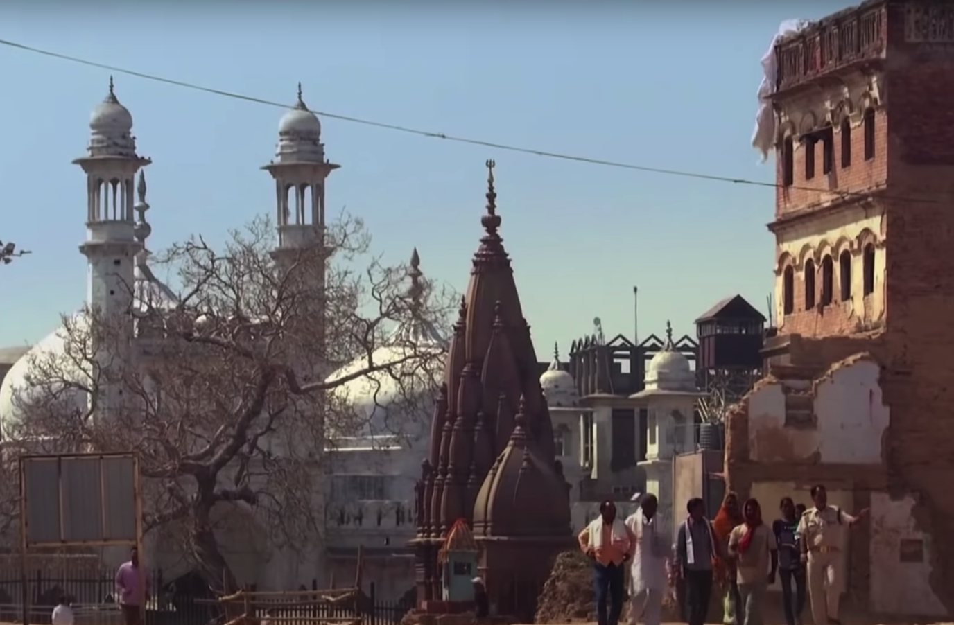 The Gyanvapi mosque in Varanasi is adjacent to a prominent Hindu temple [Screengrab/Al Jazeera]
