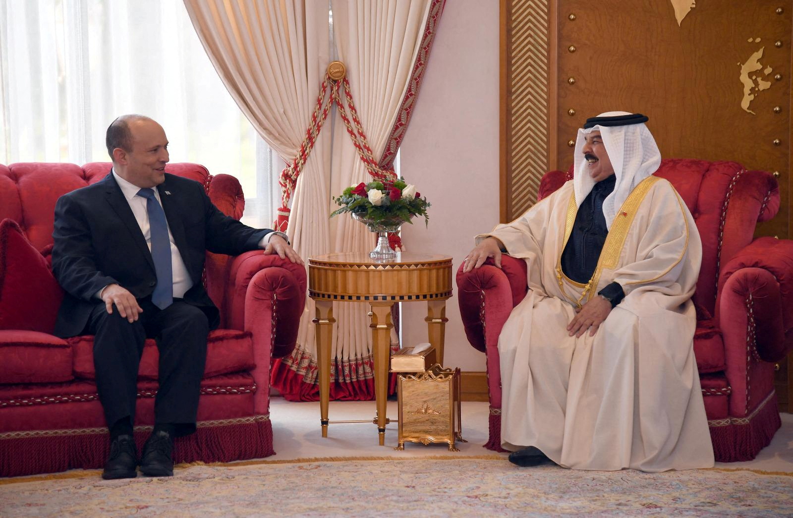 Israeli PM meets Bahrain's King