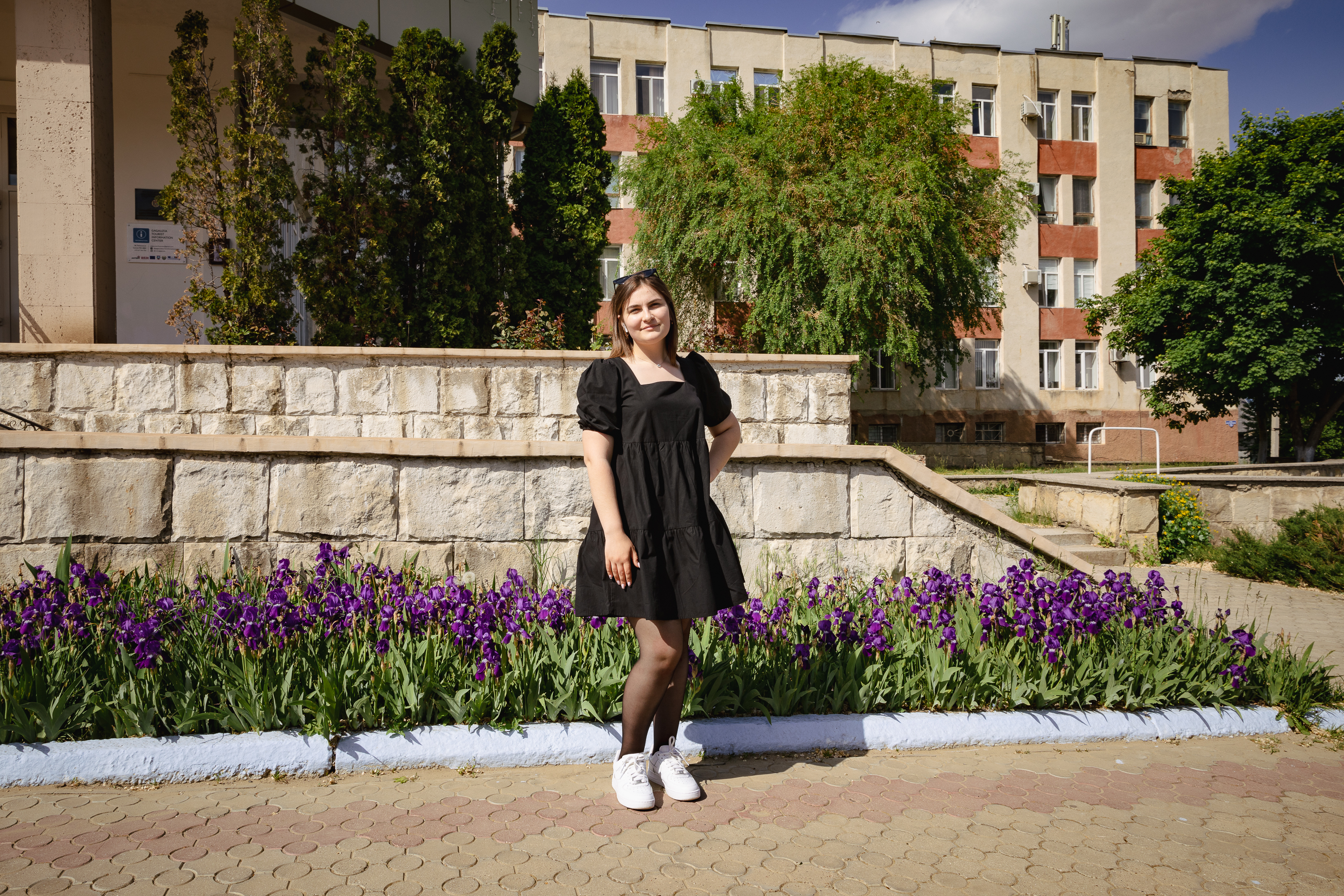 Anastasia, 20, believes Moldova should maintain a sense of neutrality