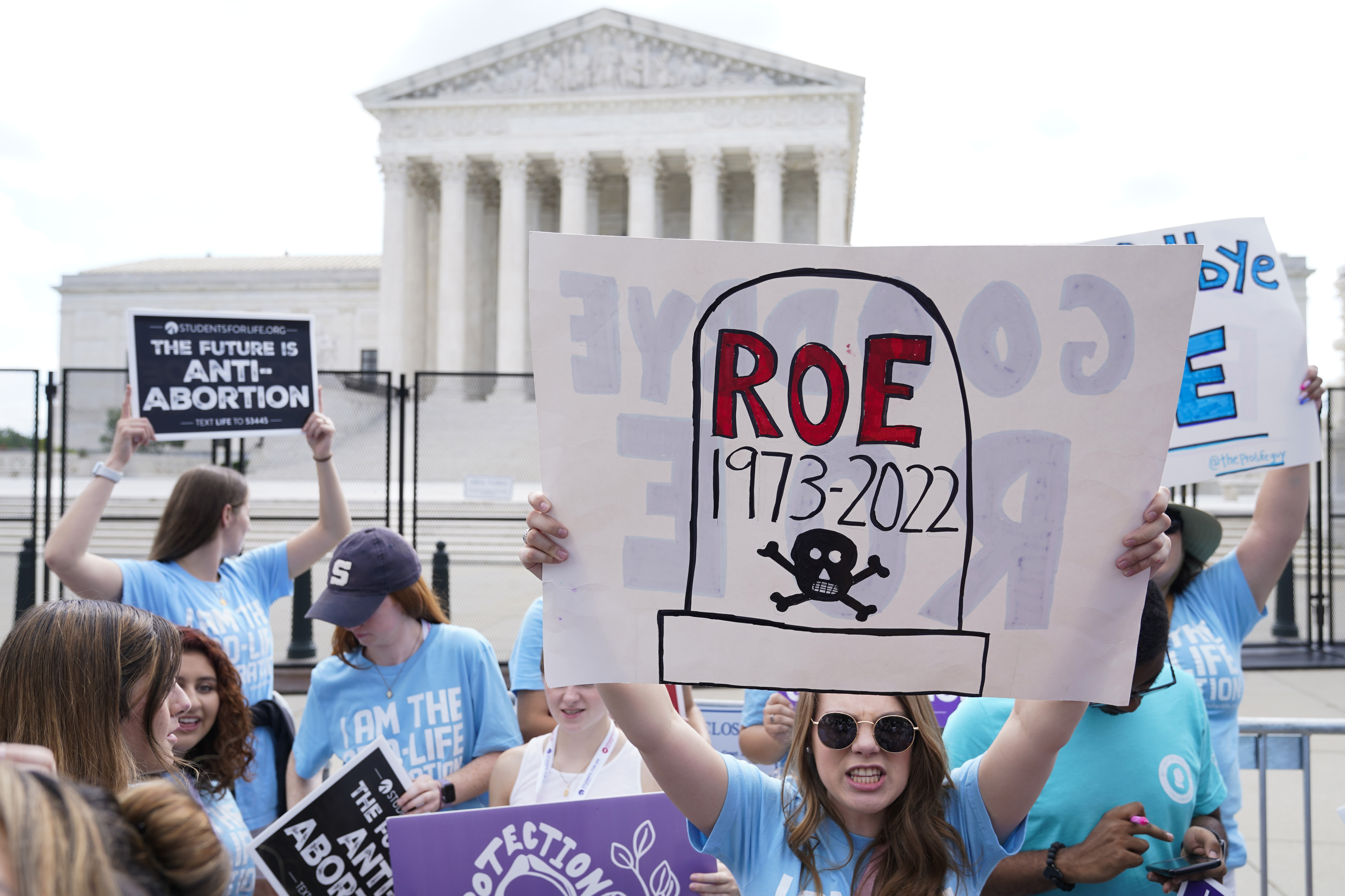 Anti-abortion protesters