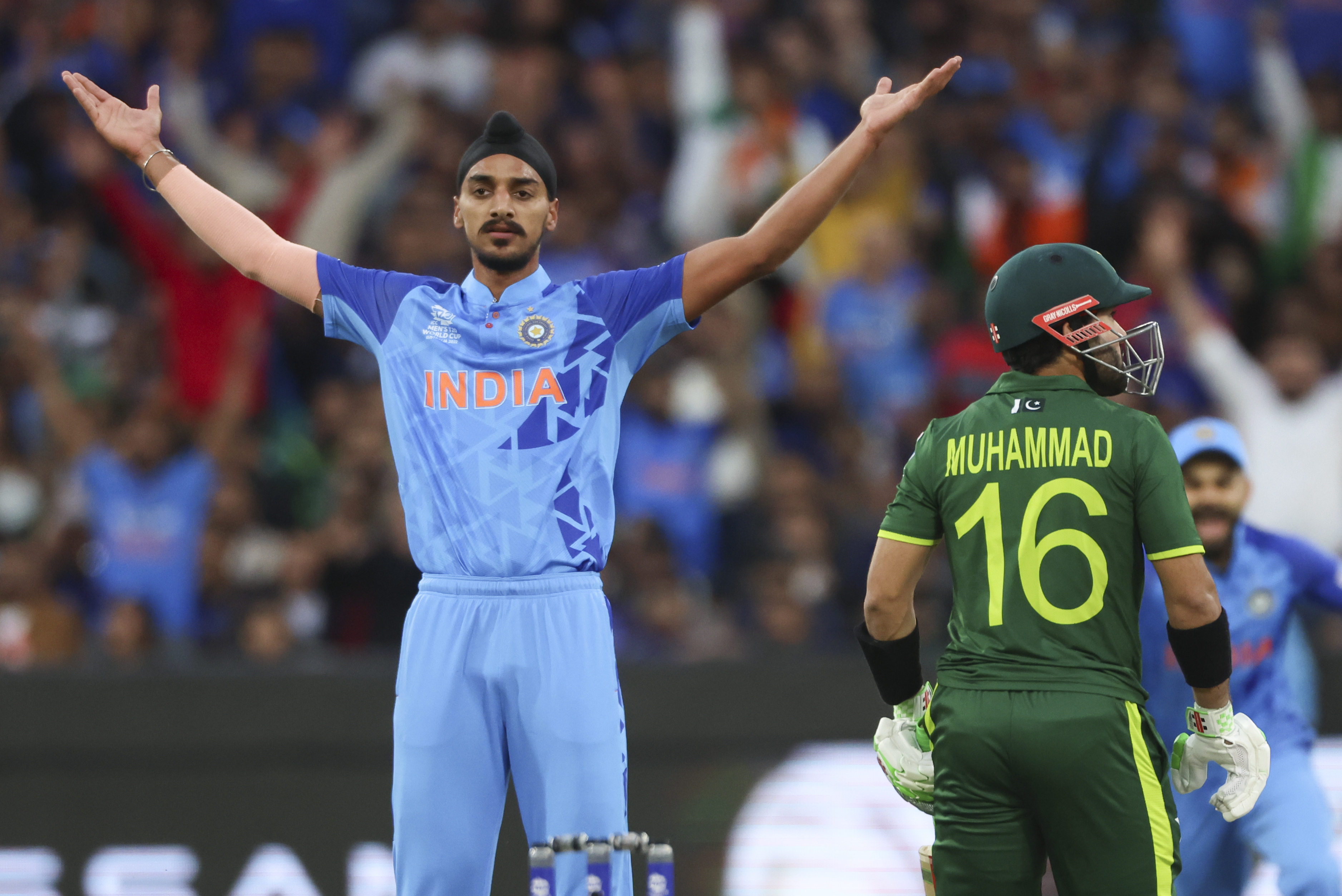 Arshdeep Singh celebrates after dismissing Mohammad Rizwan during the ICC T20 World Cup 2022