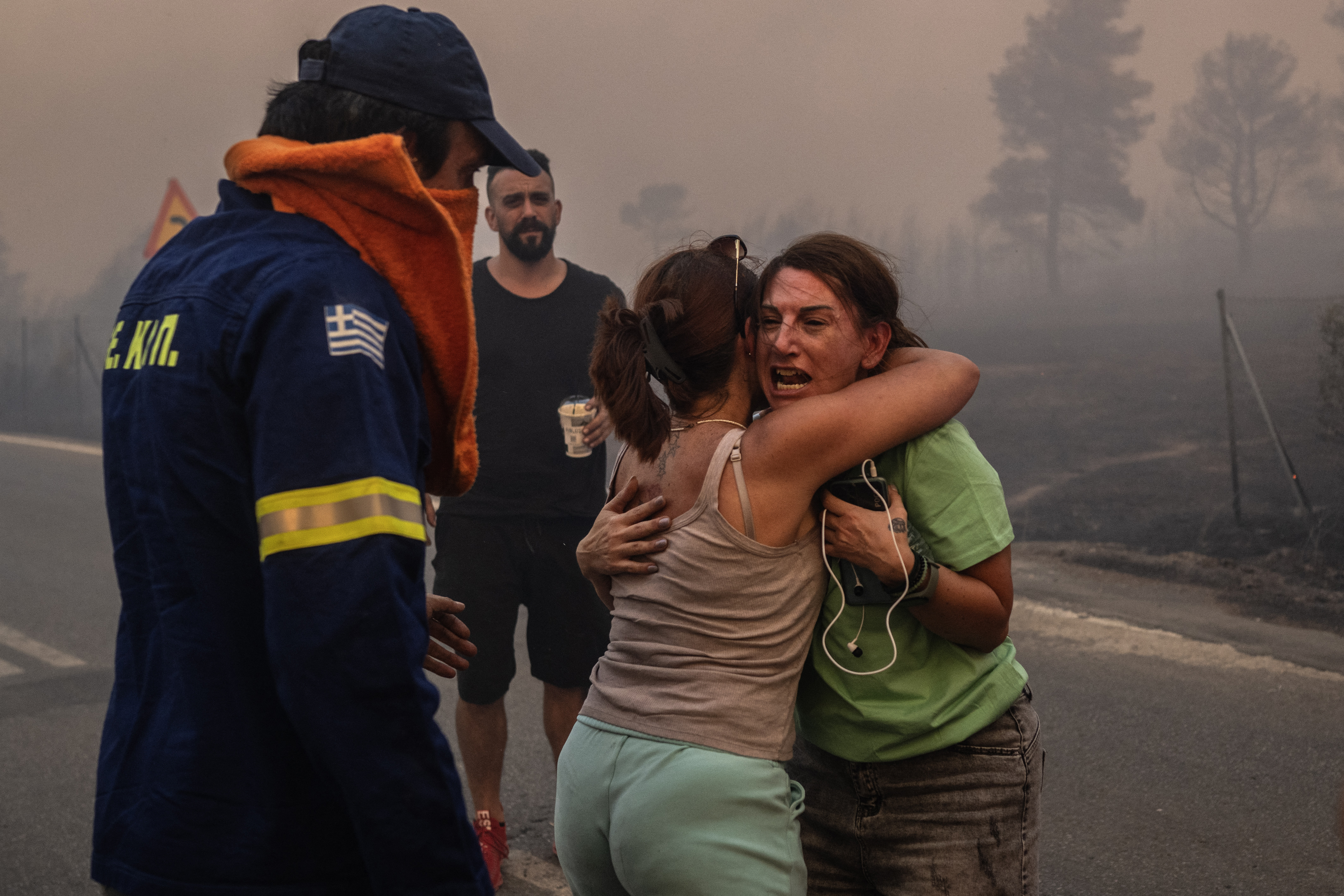 Major wildfire rages out of control on fringes of Greek capital; hundreds of firefighters deployed