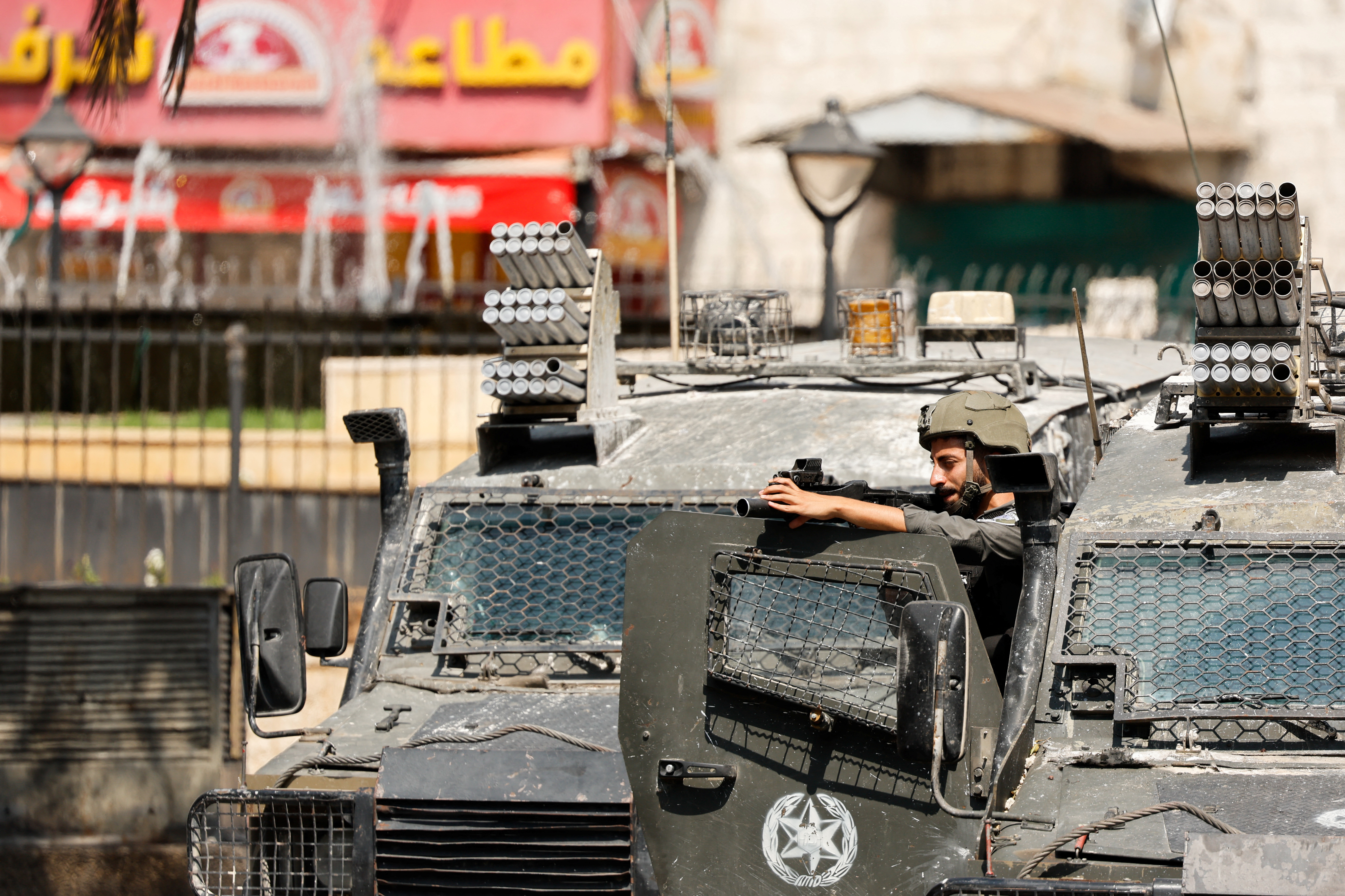 ISRAEL-PALESTINIANS/WEST BANK-NABLUS-RAID