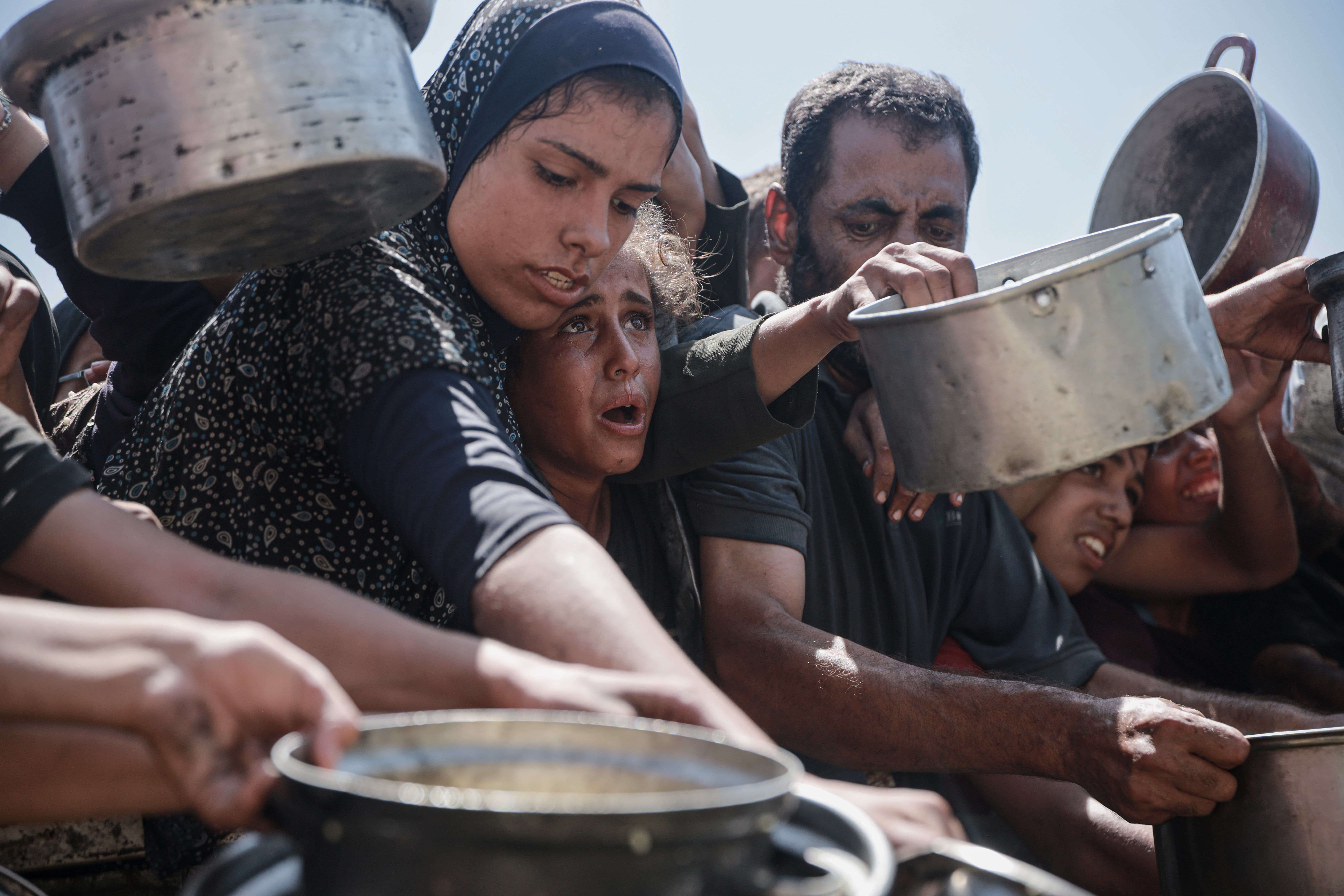 Food distributed to Palestinians in Gaza condemned to starvation by Israel