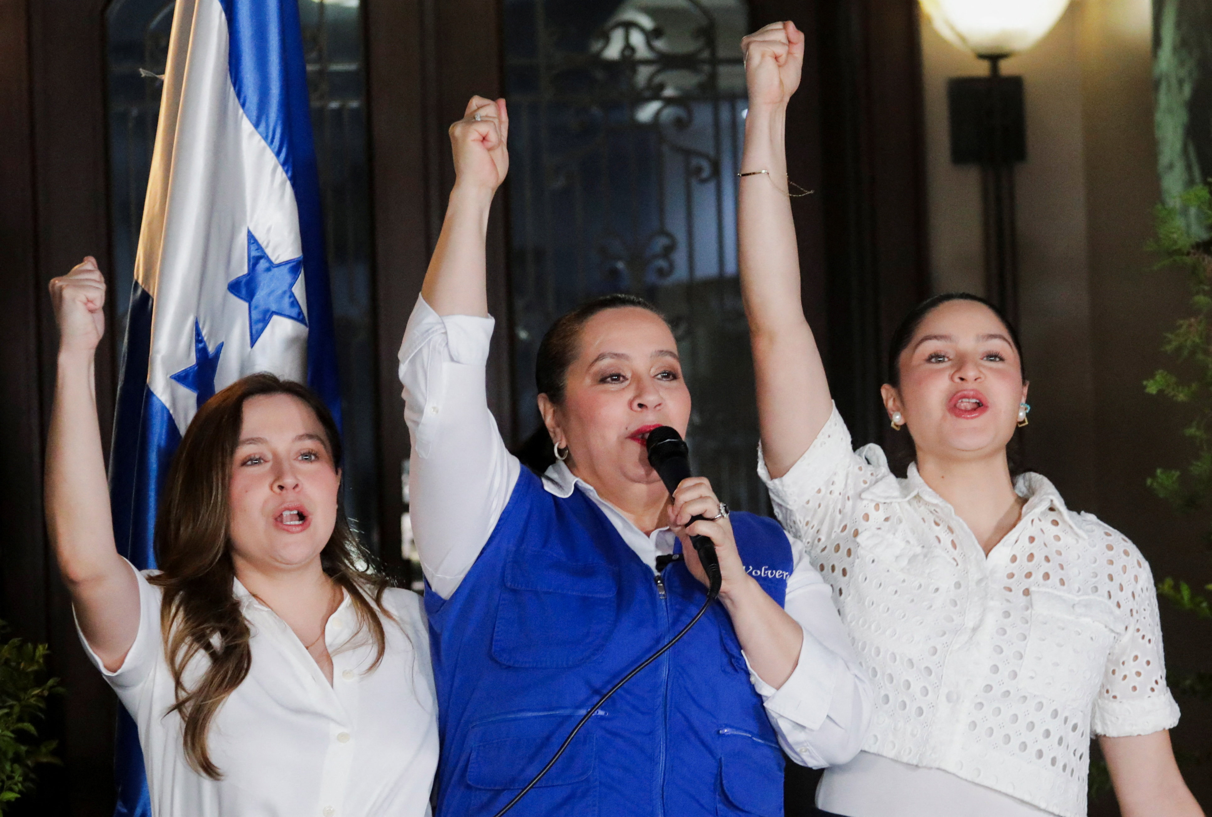 Ana Garcia and relatives of Juan Orlando Hernandez