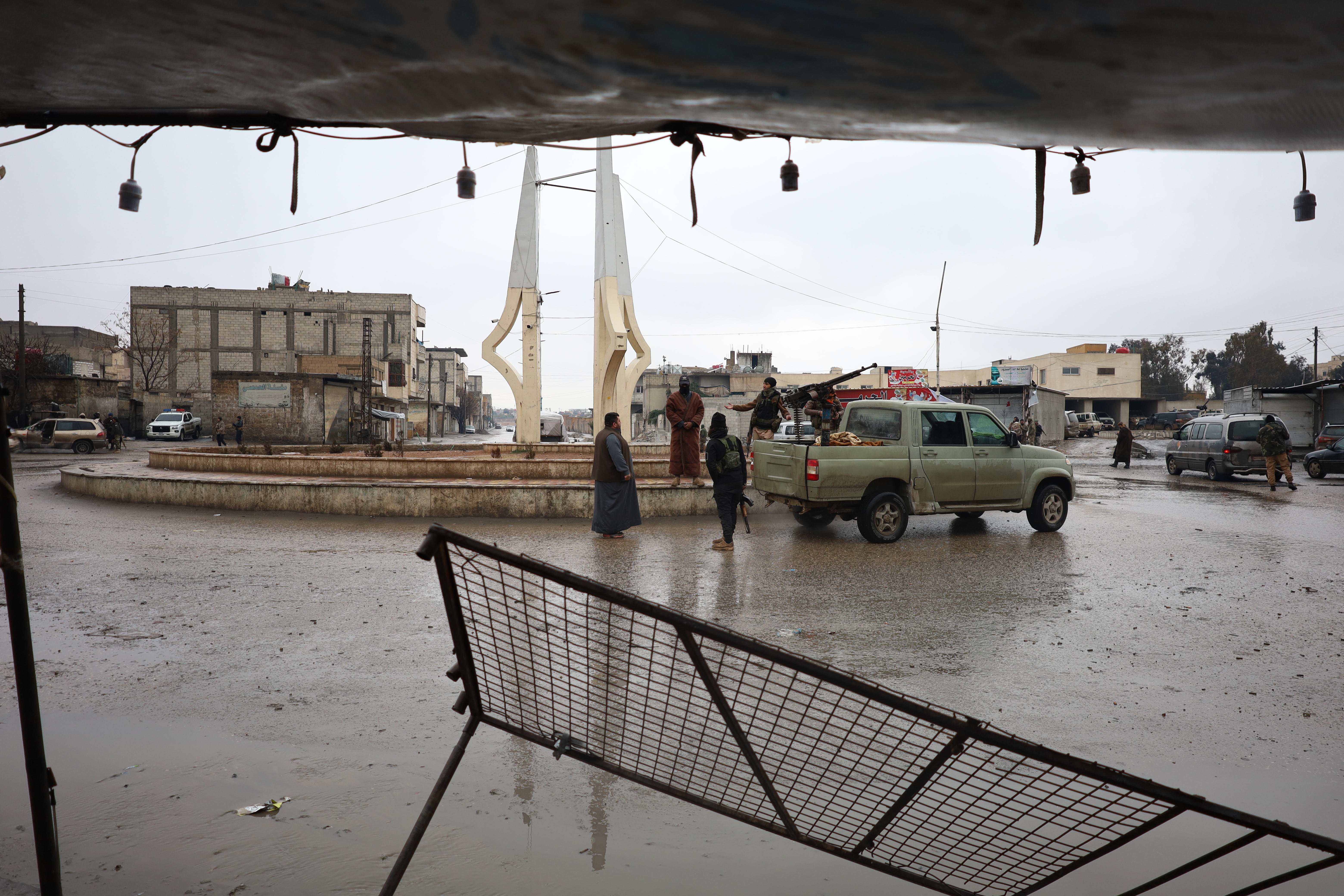 Syrian Army seizes control of al-Tabqah district in Raqqa