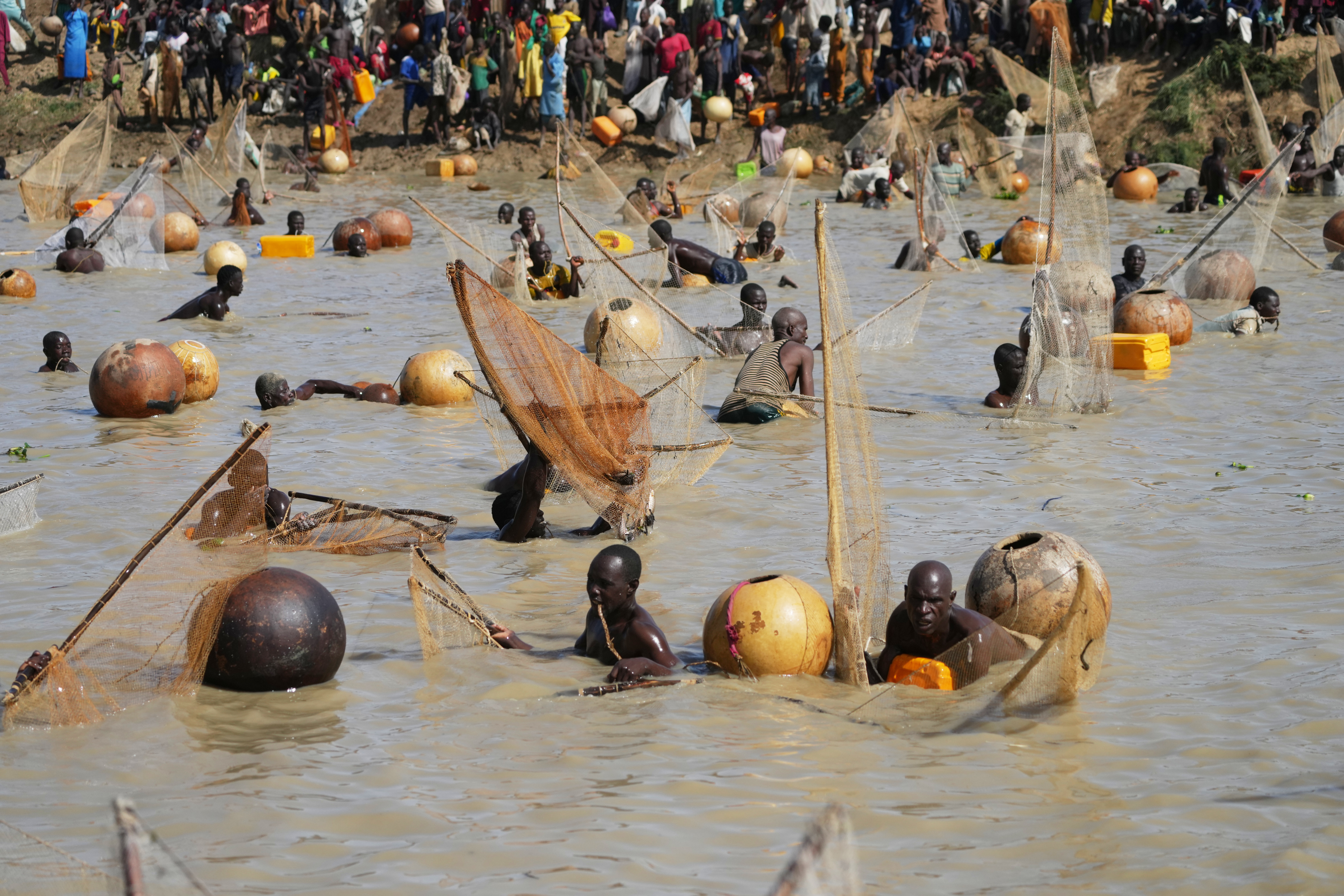 Nigeria's Argungu fishing contest marks return after years of pause