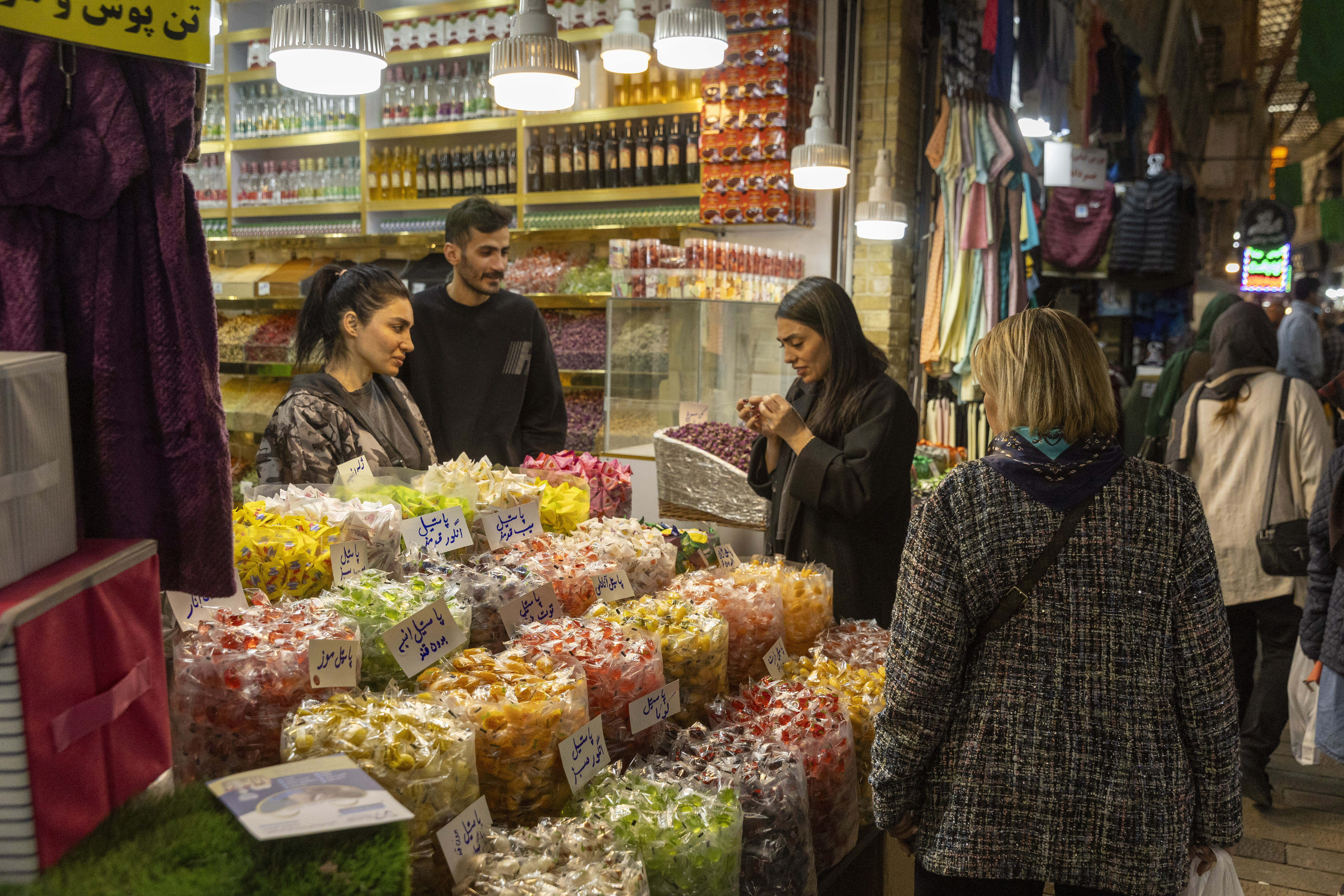 TEHRAN, IRAN - FEBRUARY 21: People are shop at Tajrish bazar in Tehran on February 21, 2026 in Tehran, Iran. In recent weeks, the United States has moved vast numbers of military vessels and aircraft to Europe and the Middle East, heightening speculation that it intended to strike Iran. (Photo by Majid Saeedi/Getty Images)