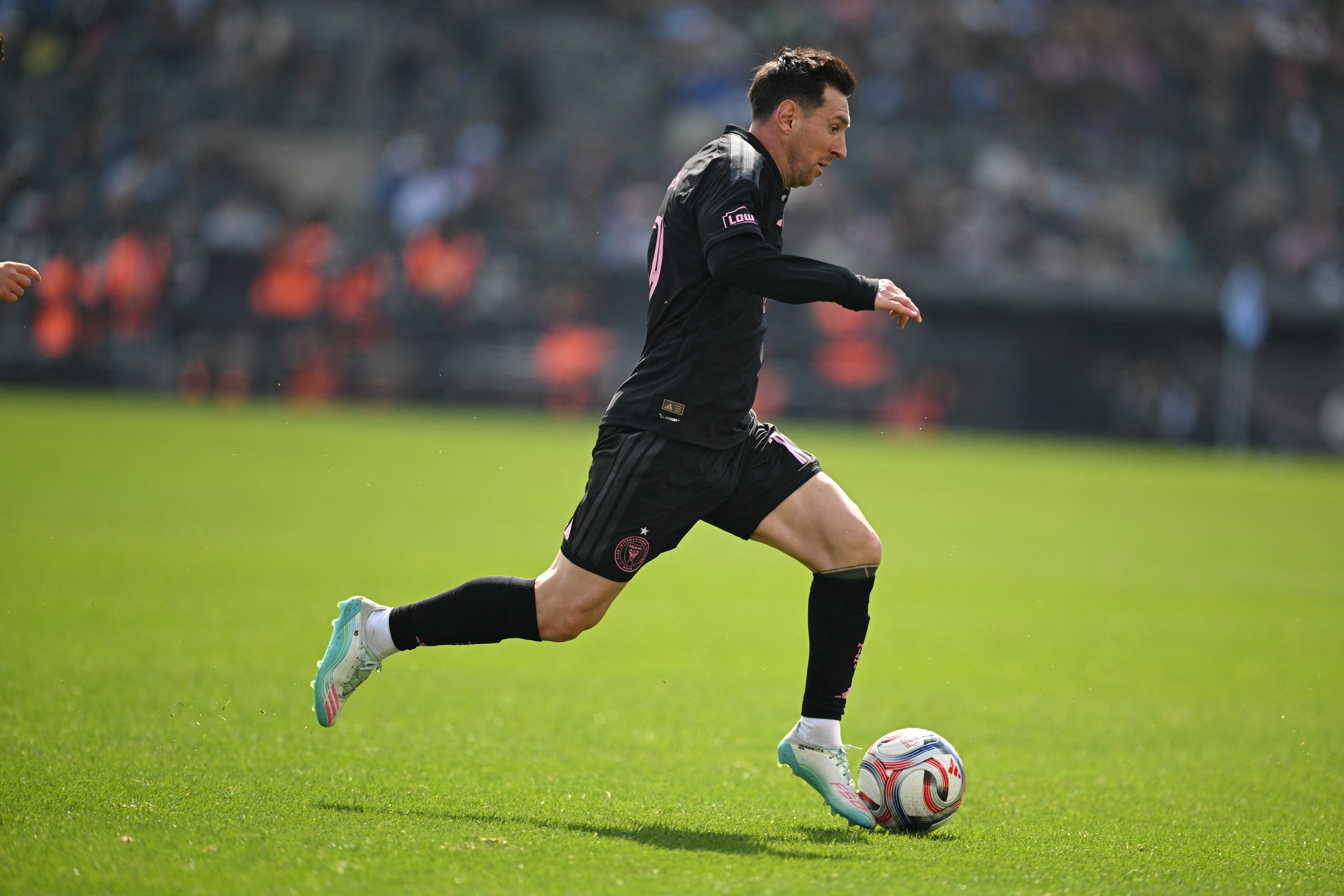 Lionel Messi in action.