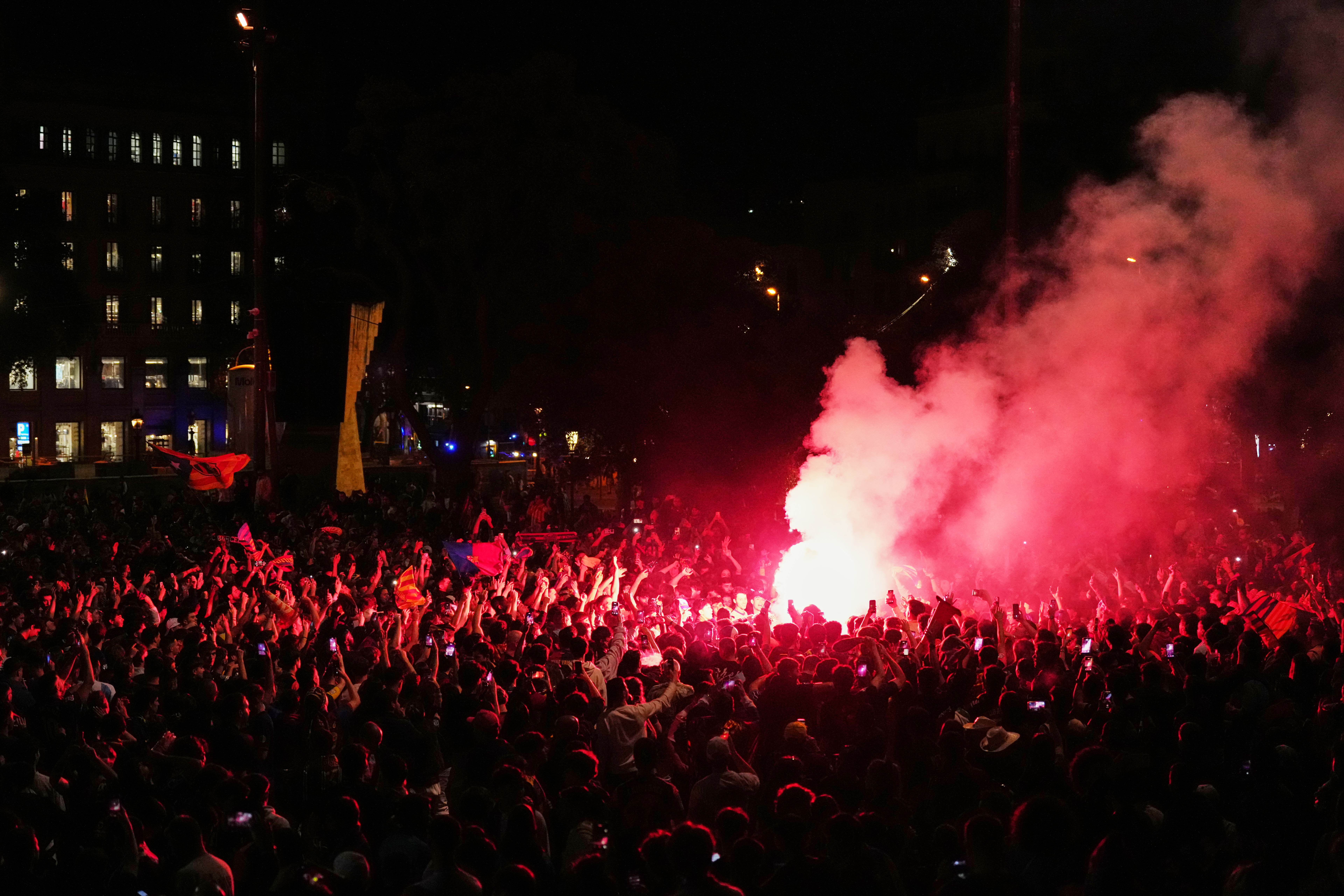 Barcelona fans react.