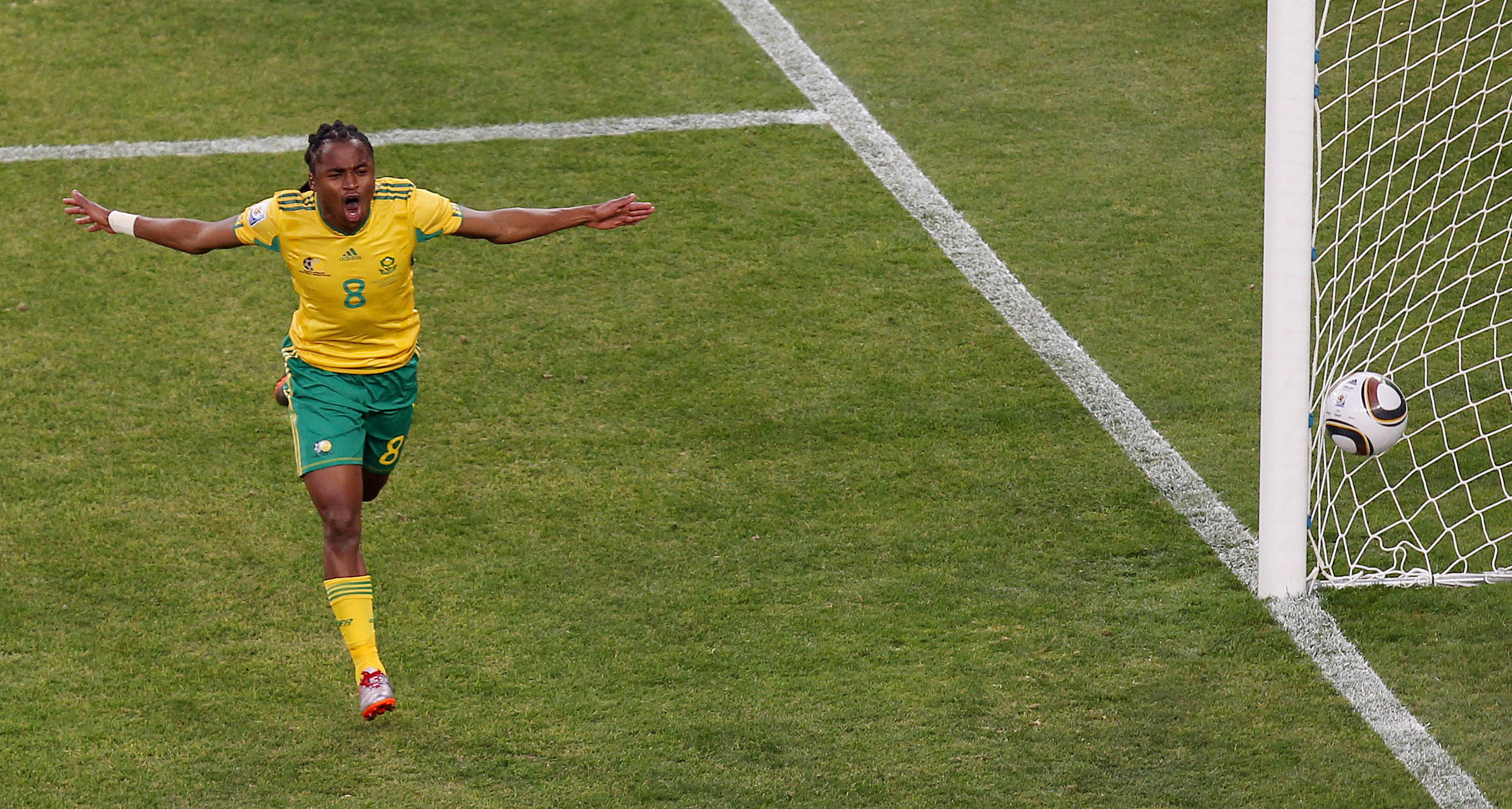 Football - South Africa v Mexico FIFA World Cup South Africa 2010 - Group A - Soccer City Stadium, Johannesburg, South Africa - 11/6/10 