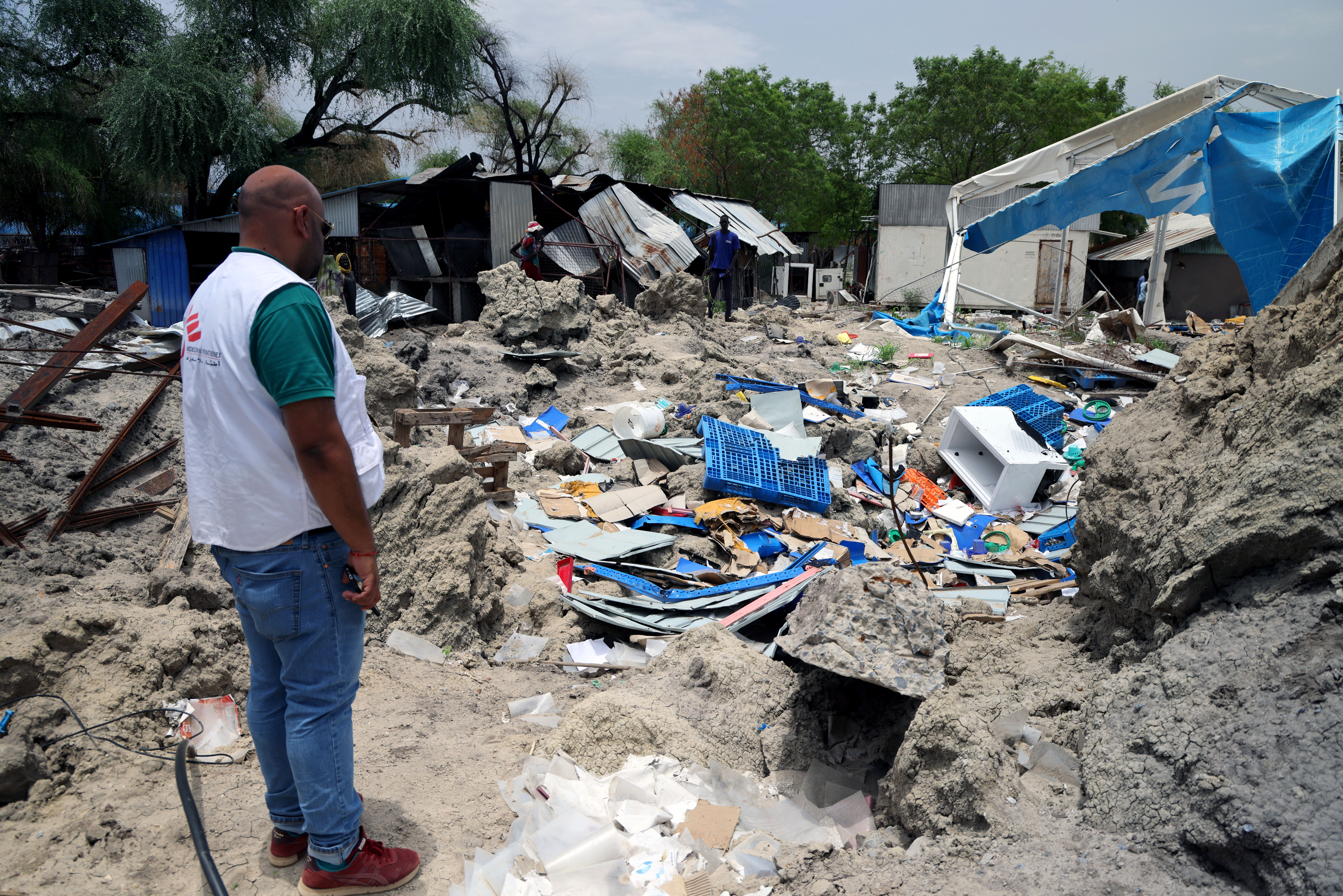 evacuated, and patients were discharged hours before the attack, following increased tensions and after MSF received information about a possible attack against the city. [Courtesy of MSF]