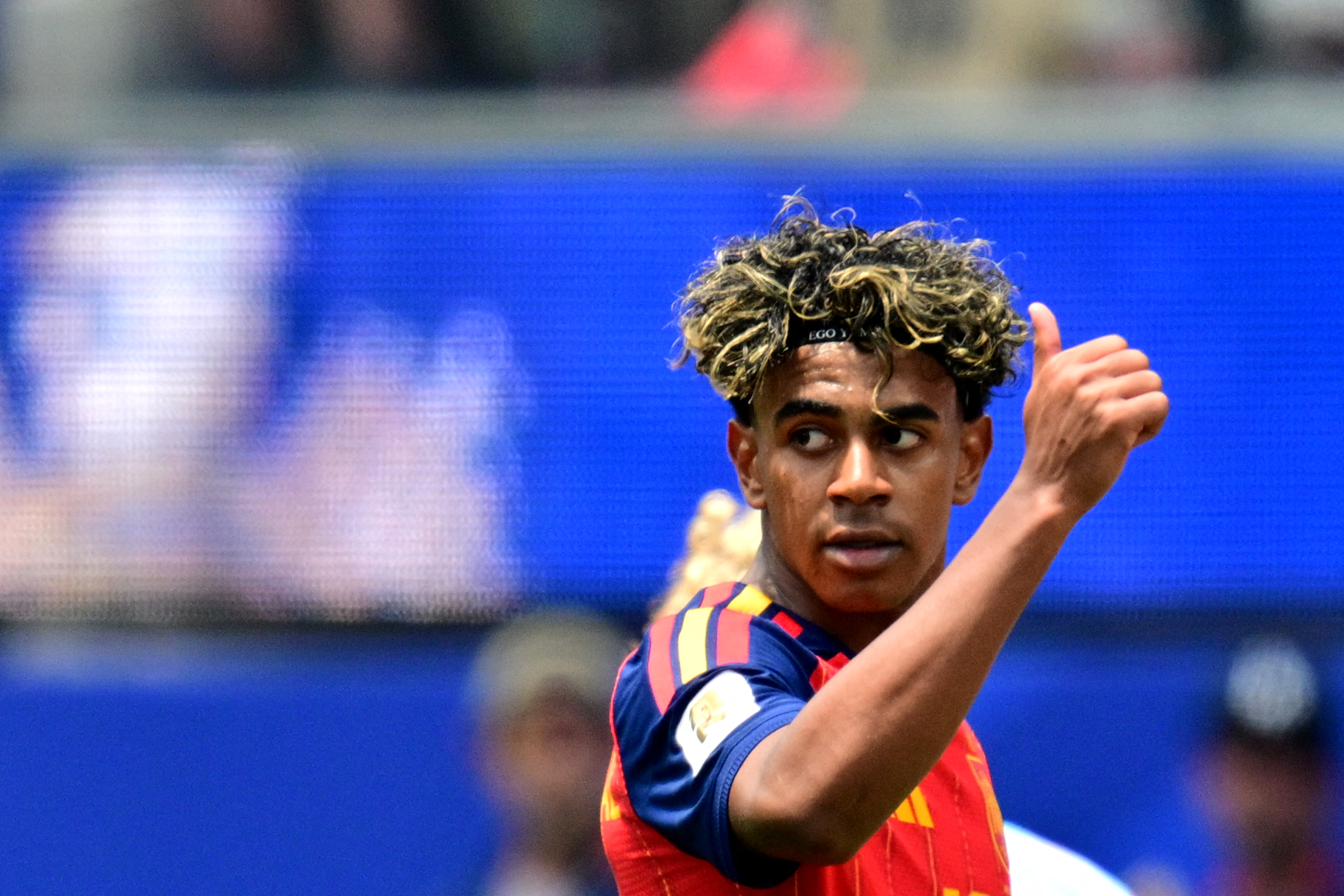 Spain's forward #19 Lamine Yamal gives a thumbs up during the 2026 World Cup football tournament quarter-final match between Spain and Belgium at the Los Angeles Stadium in Inglewood on July 10, 2026. (Photo by Frederic J. Brown / AFP)