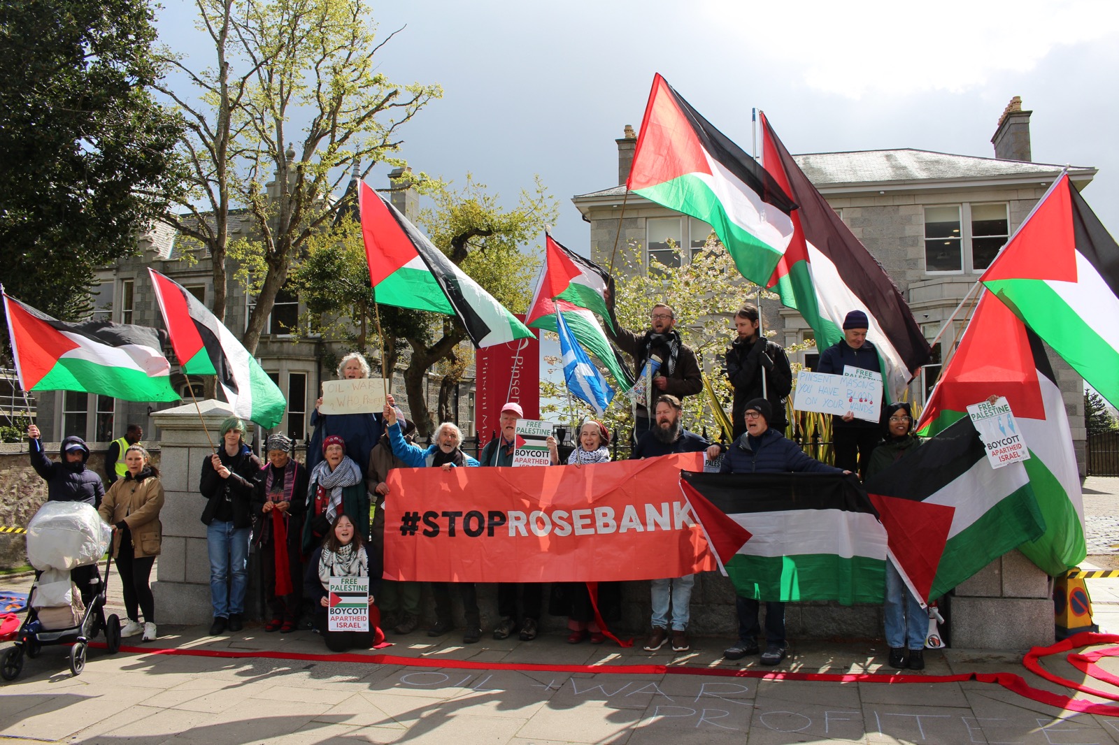 Protesters in Shetland opposed to the involvement of Ithaca Energy, a subsidiary of Israel’s delek Group, in the Rosebank project [Photos courtesy of the Scottish Palestine Solidarity Campaign]