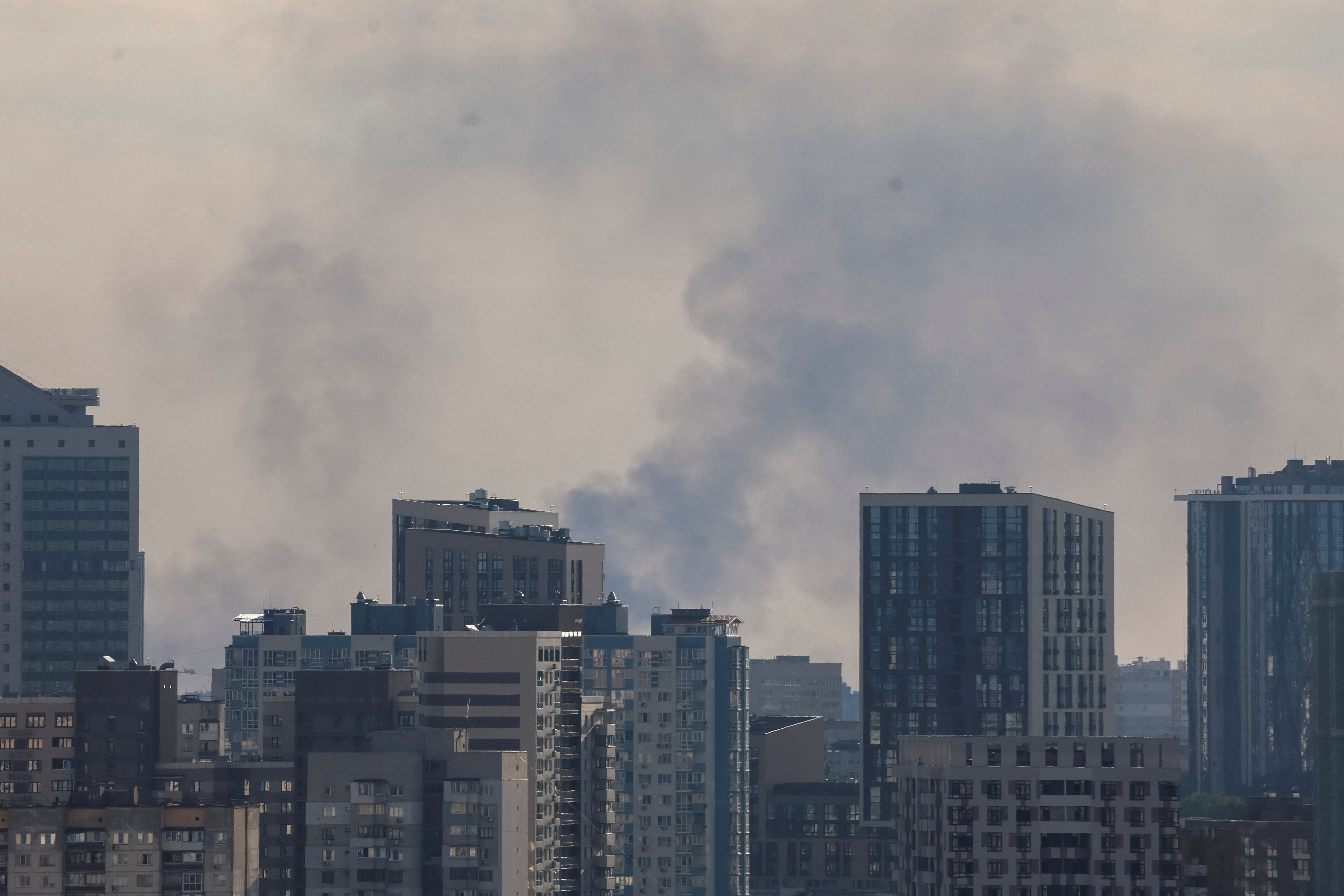 Smoke rises in the city during a Russian drone strike, amid Russia's attack on Ukraine, in Kyiv, Ukraine, August 28, 2026. REUTERS/Gleb Garanich
