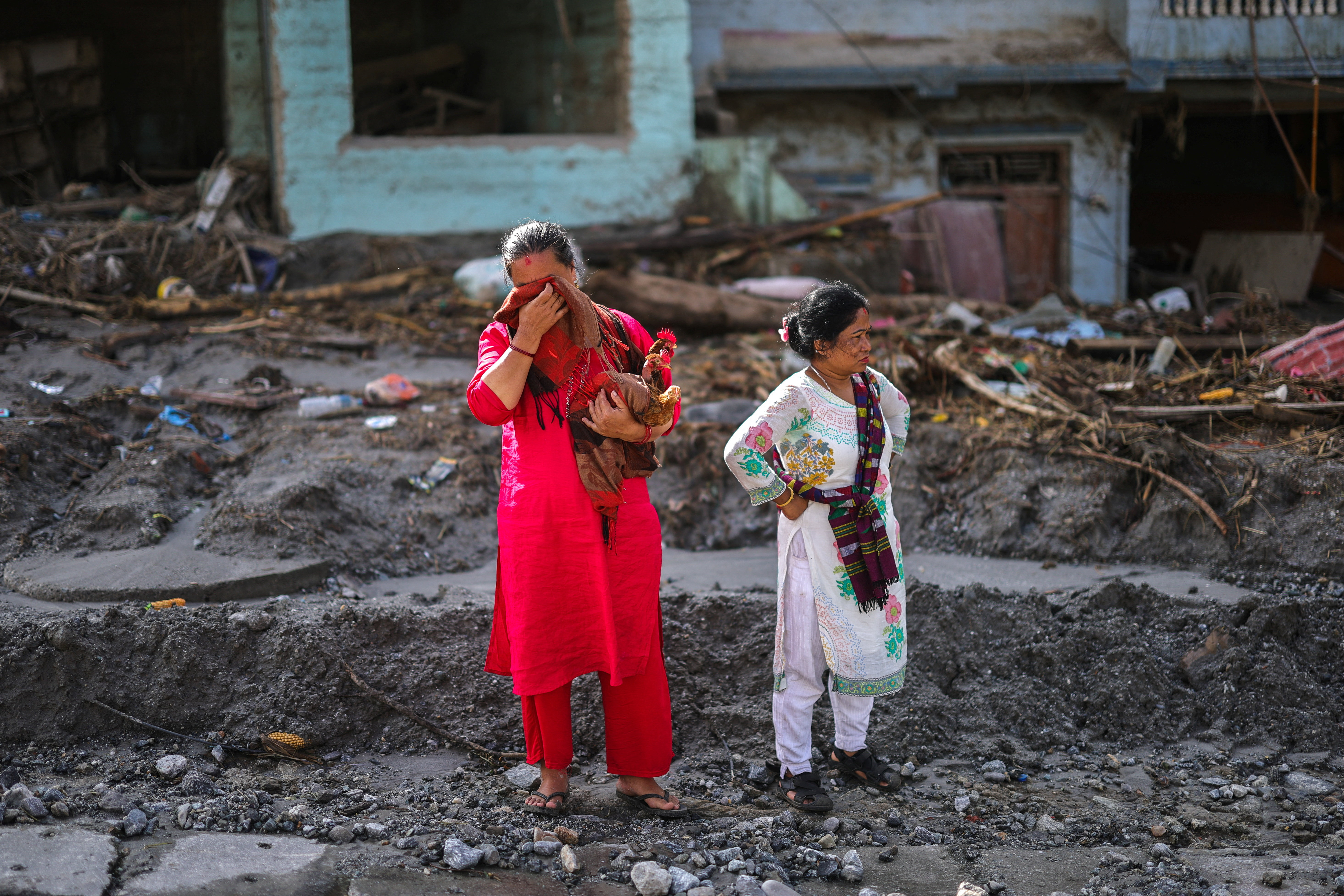 In pictures: Devastation from the Nepal-China floods